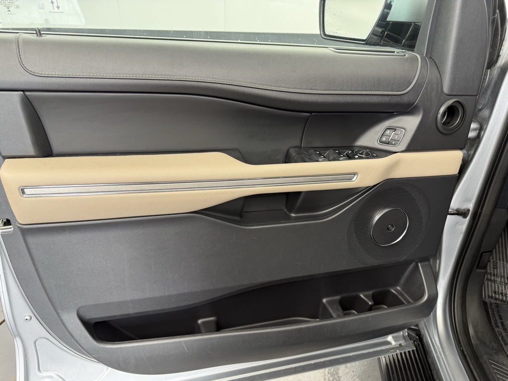 2024 Ford Expedition MAX Limited photo 21