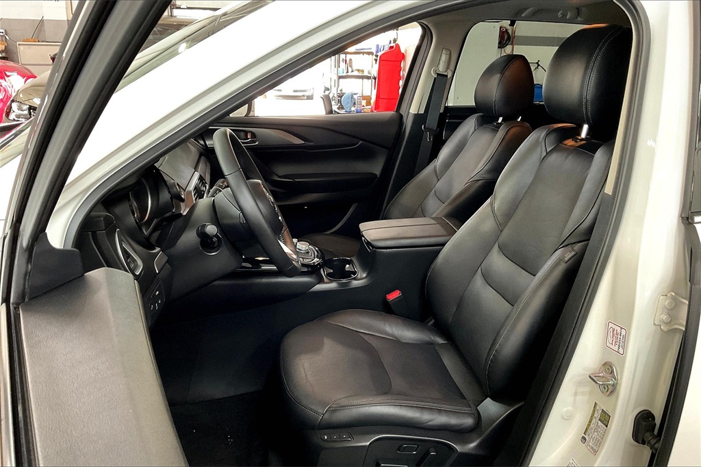 2022 Mazda CX-9 Touring photo 20