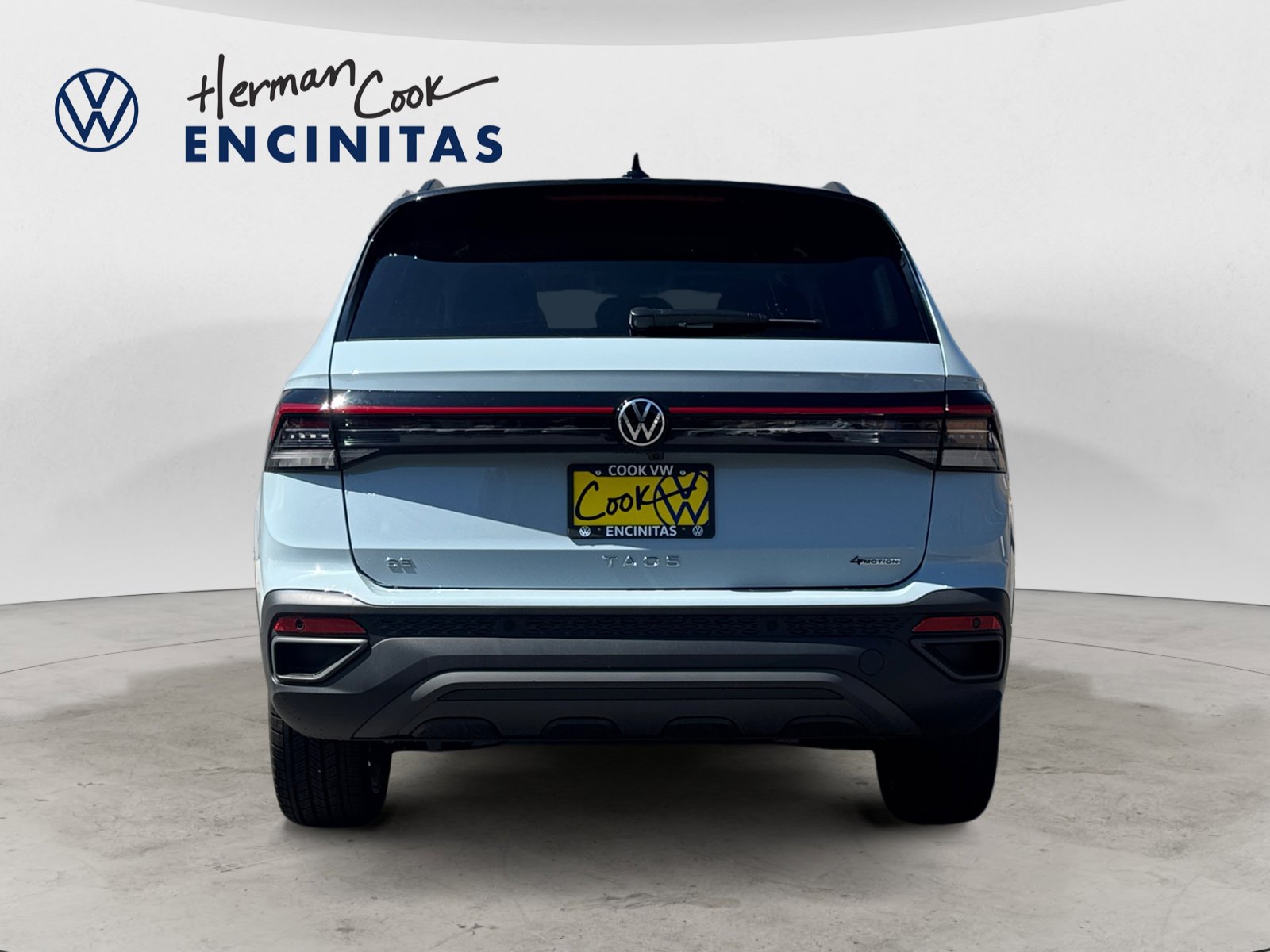 2025 Volkswagen Taos SE photo 3