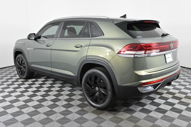 2026 Volkswagen Atlas Cross Sport SE Technology photo 6