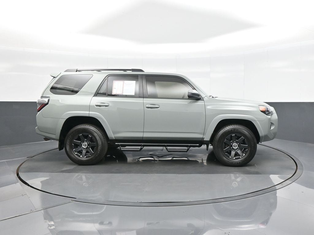 2022 Toyota 4Runner SR5 Trail photo 7