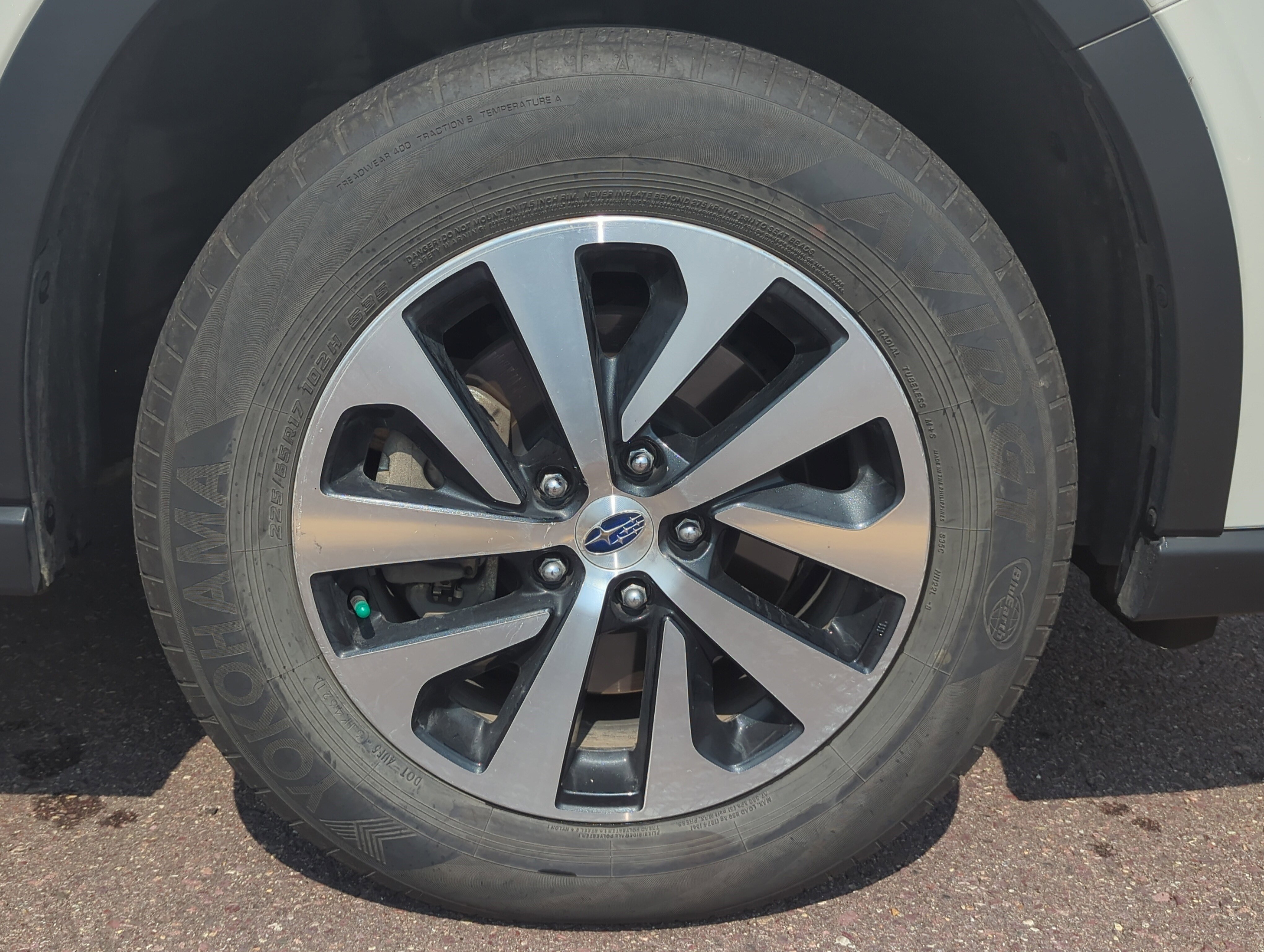 2022 Subaru Outback Premium photo 3