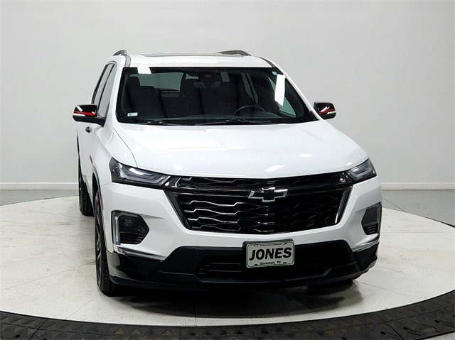 2023 Chevrolet Traverse Premier photo 2