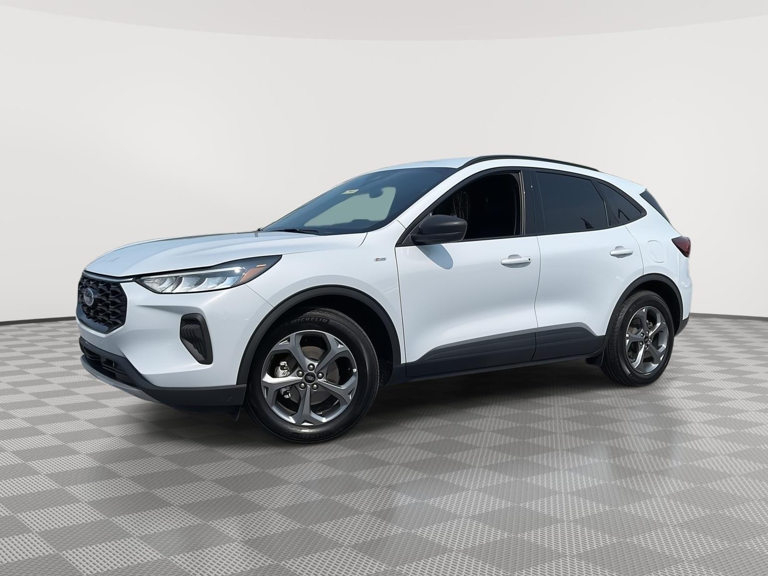 2025 Ford Escape ST-Line photo 3