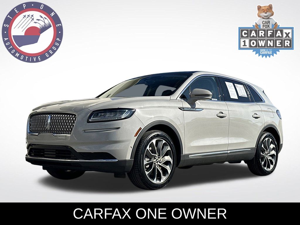 2022 Lincoln Nautilus Reserve's photo