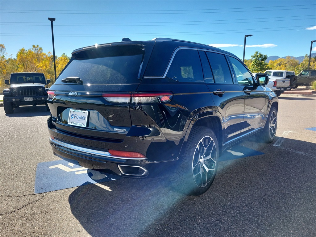 2023 Jeep Grand Cherokee Summit Reserve 4xe photo 3