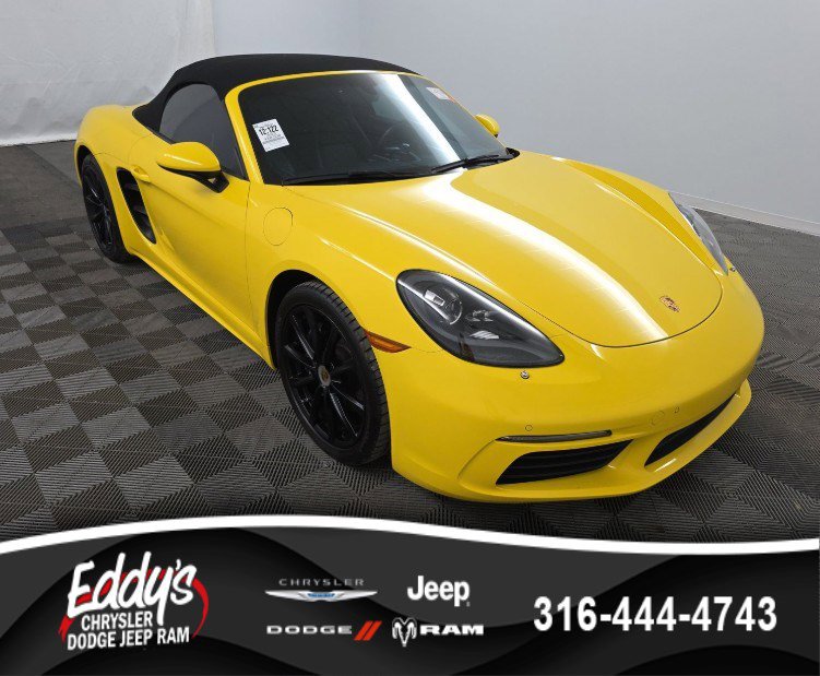 2023 Porsche 718 T's photo