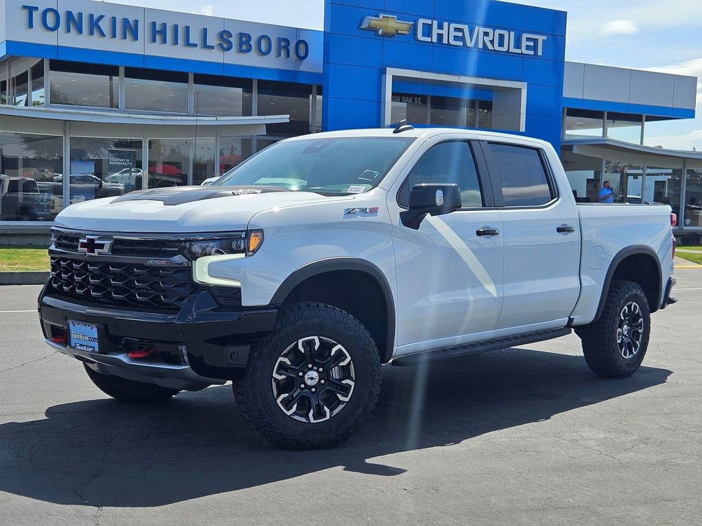 2025 Chevrolet Silverado 1500 ZR2 photo 2