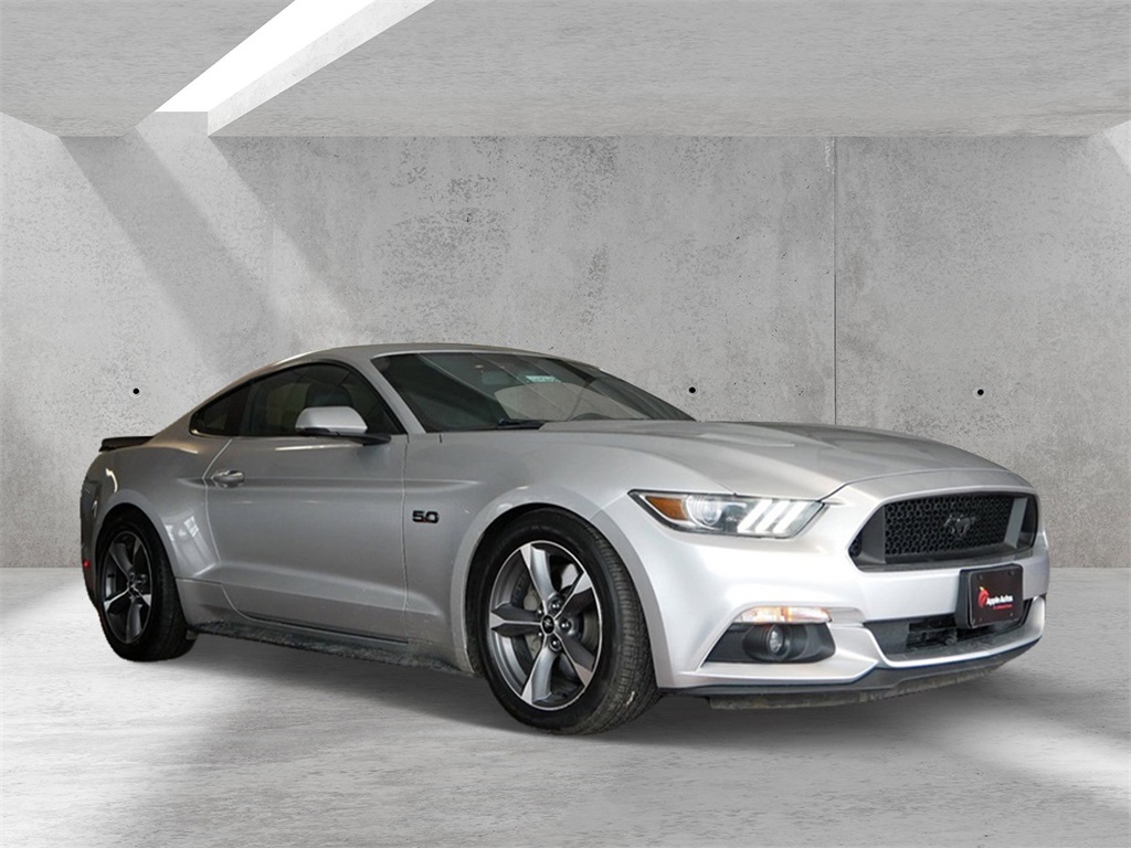 2016 Ford Mustang GT Premium's photo
