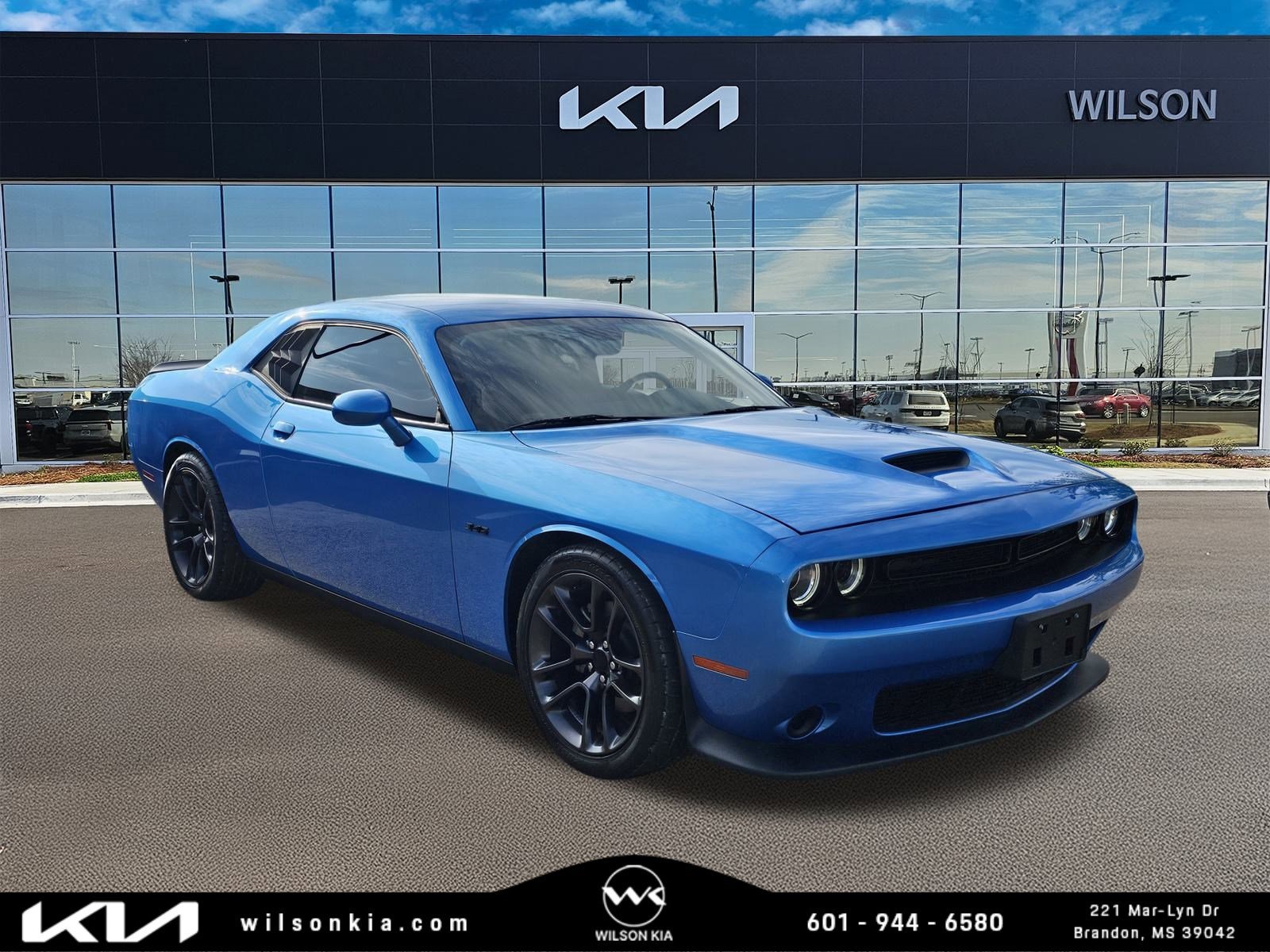 2023 Dodge Challenger R/T's photo