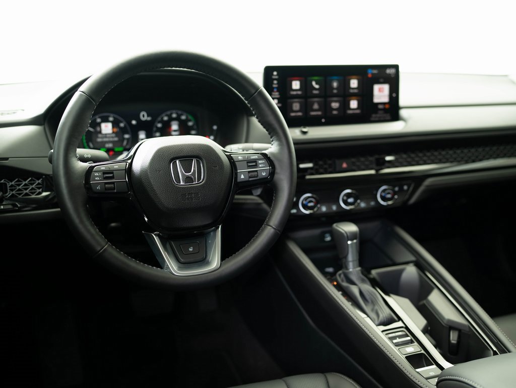 2025 Honda Accord Hybrid Touring photo 3