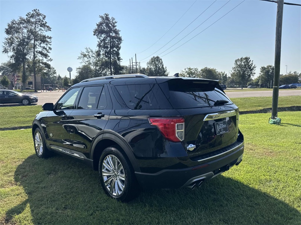 2024 Ford Explorer King Ranch photo 4