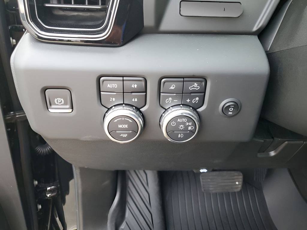 2025 Gmc Sierra 2500 HD AT4X photo 31