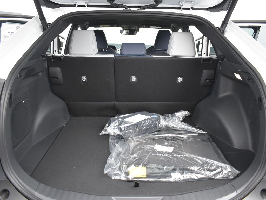 2025 Subaru Solterra Limited photo 21