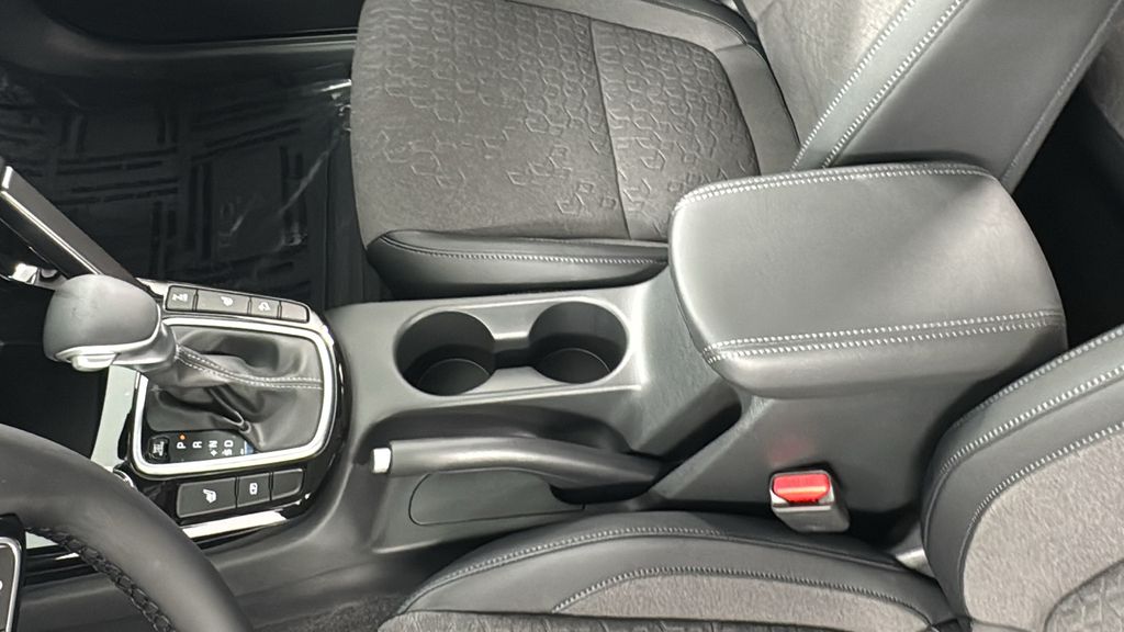 2026 Kia Seltos S photo 30