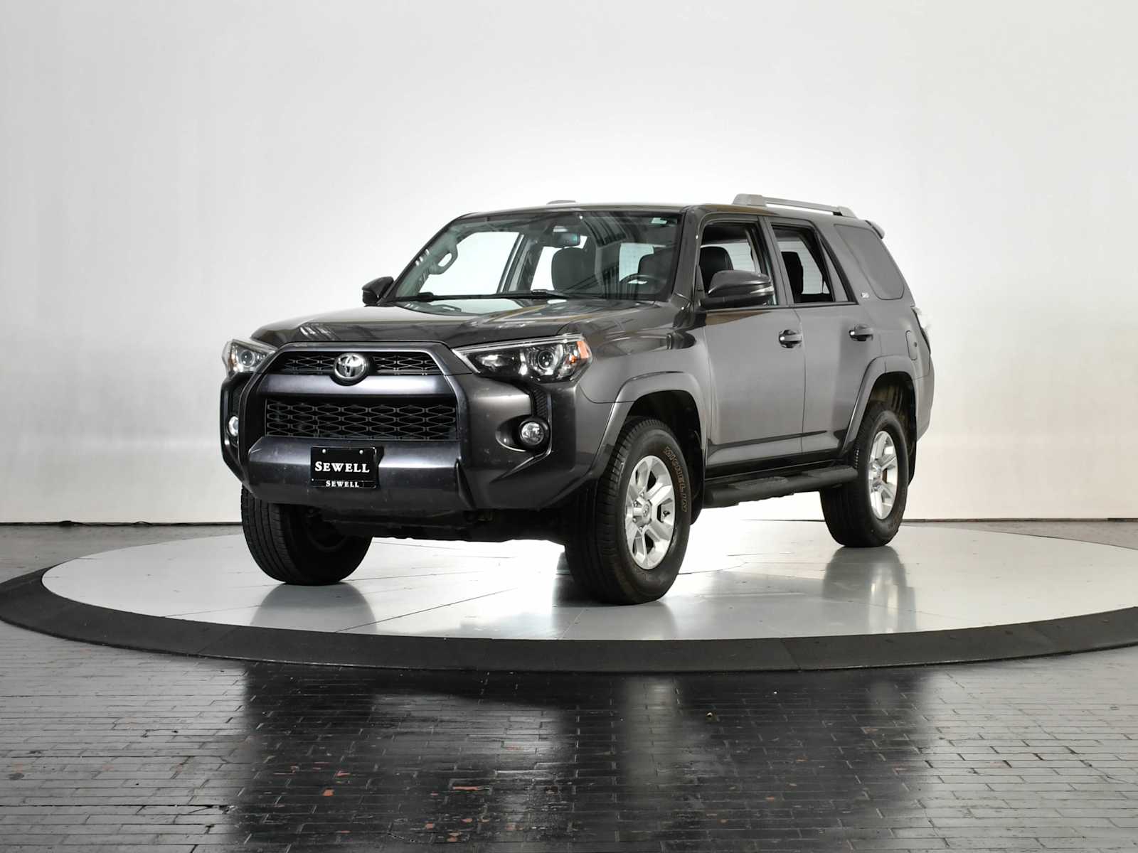 2017 Toyota 4Runner SR5 Premium's photo