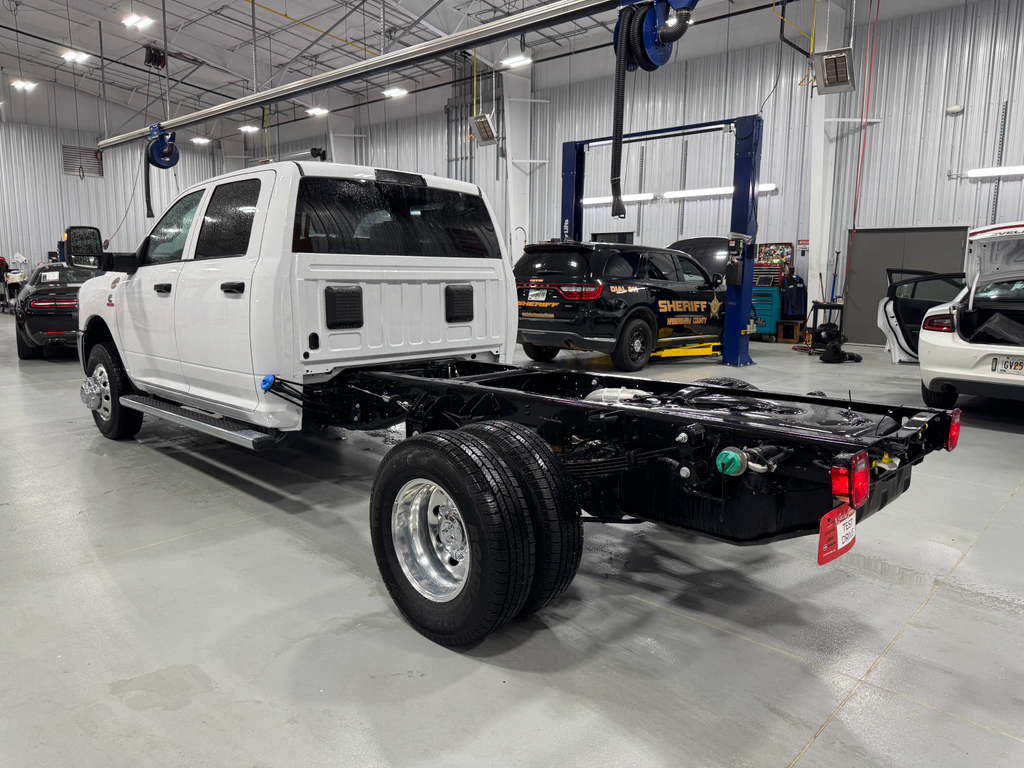 2025 Ram 3500 Tradesman photo 6