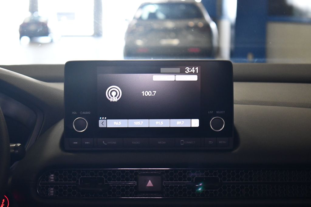 2023 Honda HR-V LX photo 17