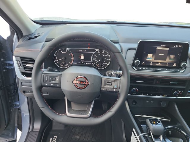 2026 Nissan Rogue SV photo 16