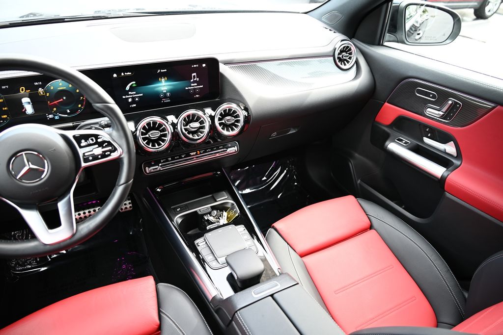 2023 Mercedes Benz GLA 250 photo 13