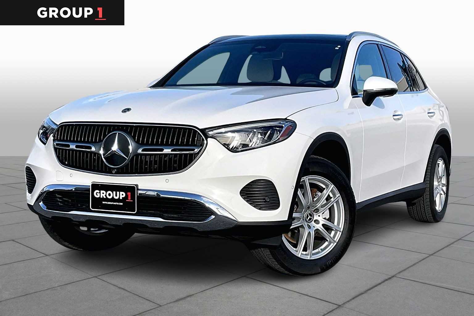 2023 Mercedes-Benz GLC Base's photo