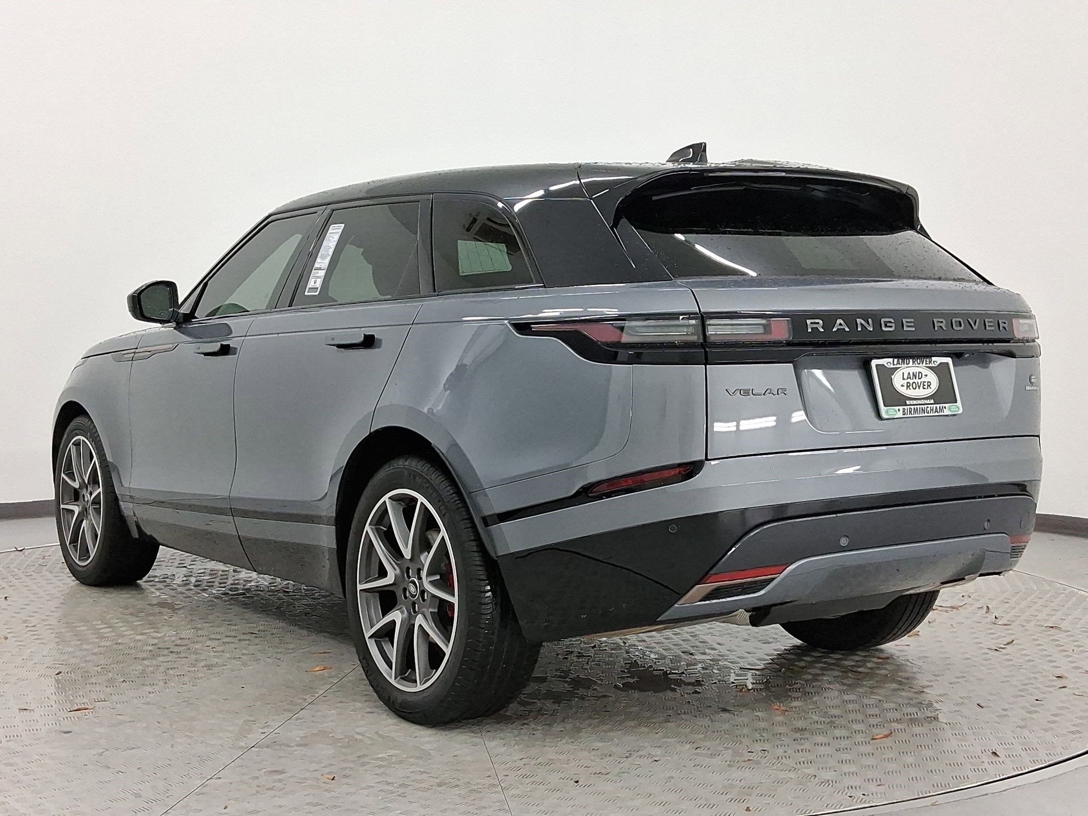 2025 Land Rover Range Rover Velar SE photo 2