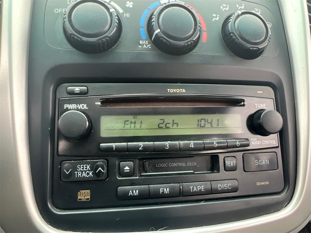 2007 Toyota Highlander Base photo 14