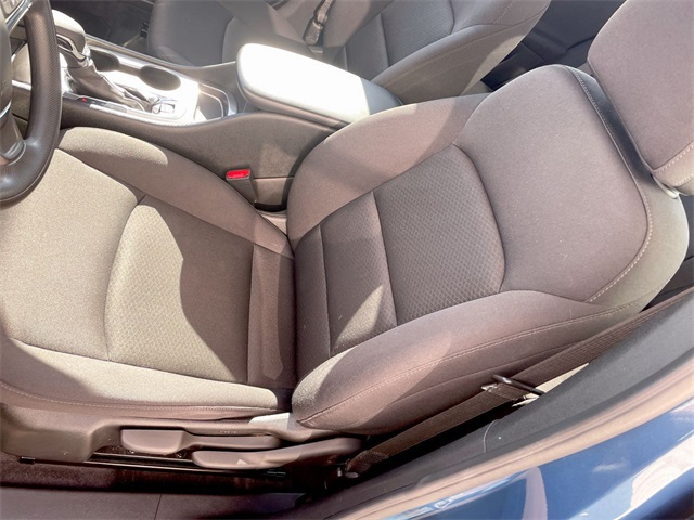 2024 Chevrolet Malibu photo 3