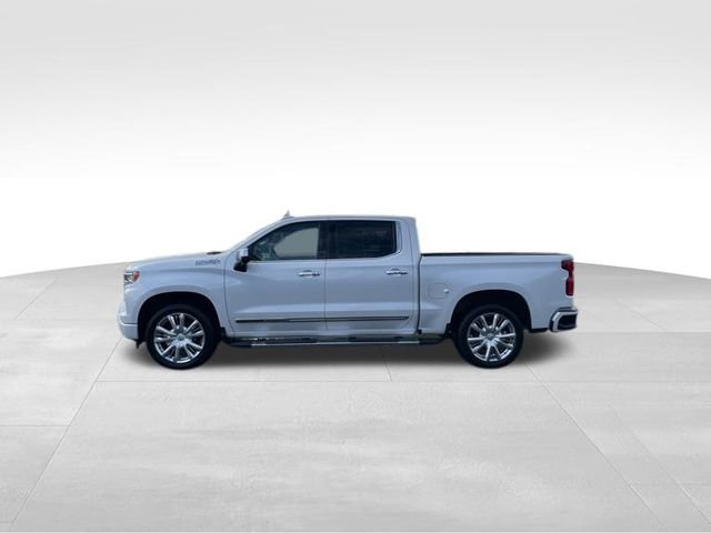2022 Chevrolet Silverado 1500 High Country photo 2