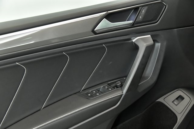 2023 Volkswagen Tiguan SE R-Line Black photo 10