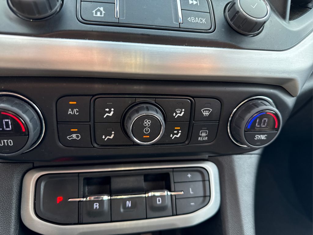 2023 Gmc Acadia SLE photo 26