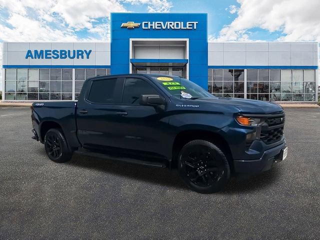 2022 Chevrolet Silverado 1500 Custom photo 2
