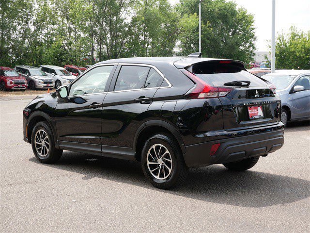 2025 Mitsubishi Eclipse Cross ES photo 2