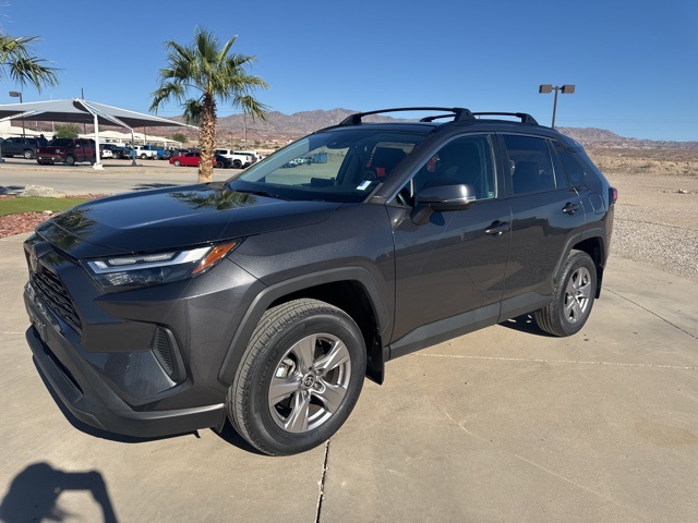 2022 Toyota RAV4 XLE's photo