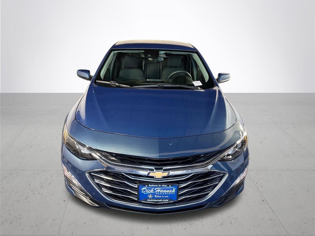 2024 Chevrolet Malibu 1LT photo 3