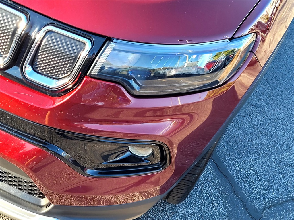 2022 Jeep Compass Limited photo 8