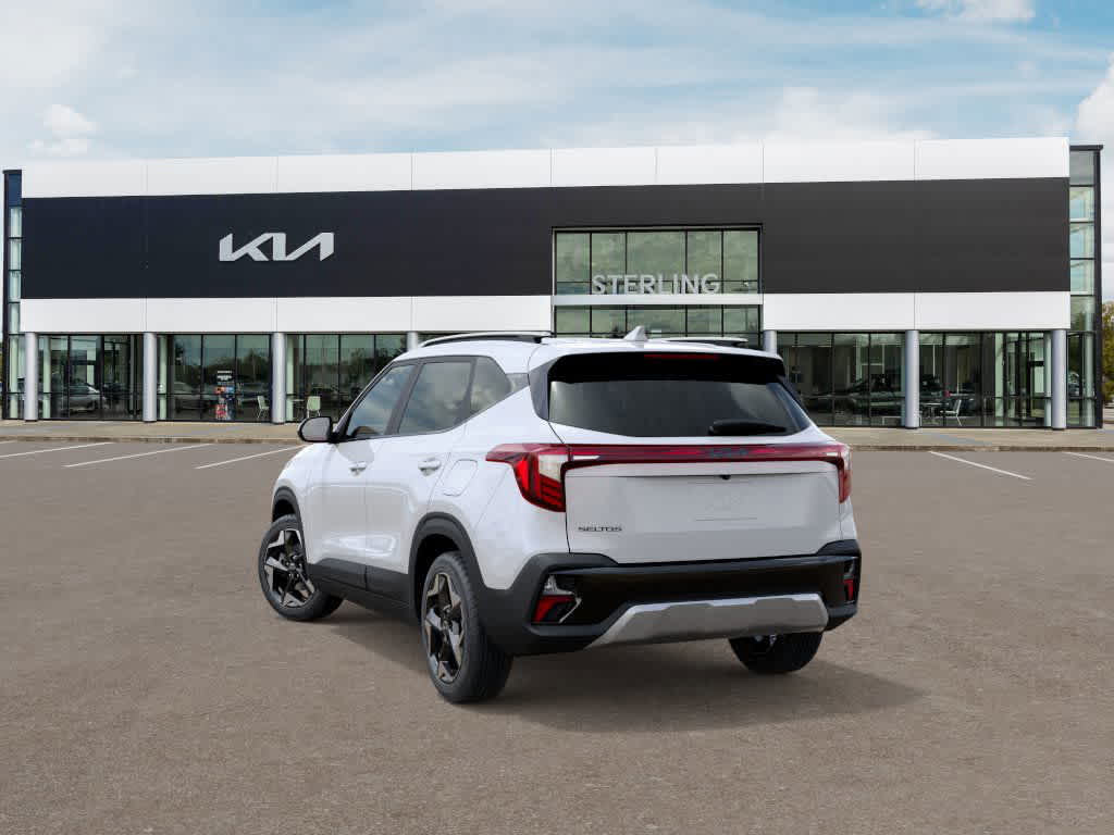 2025 Kia Seltos S photo 2