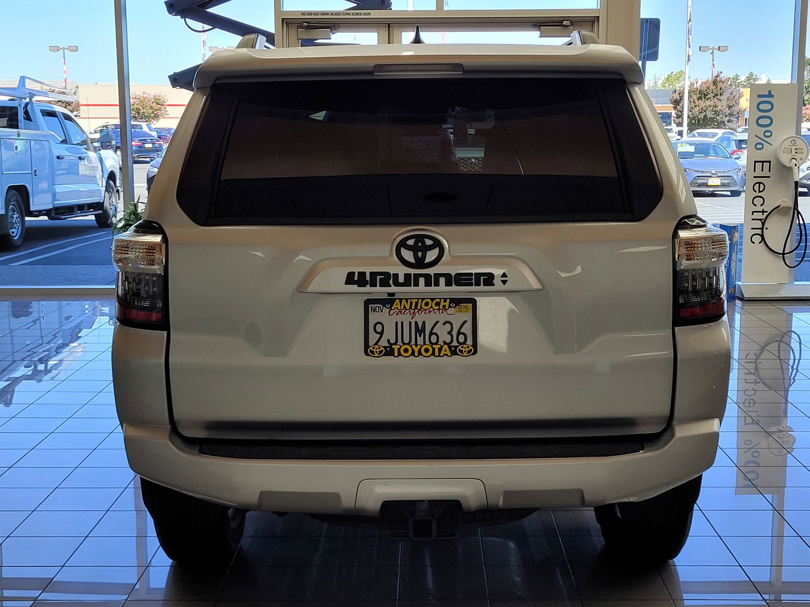 2022 Toyota 4Runner SR5 photo 5