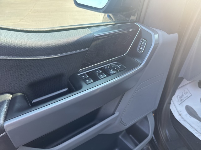 2025 Ford F-150 XLT photo 13