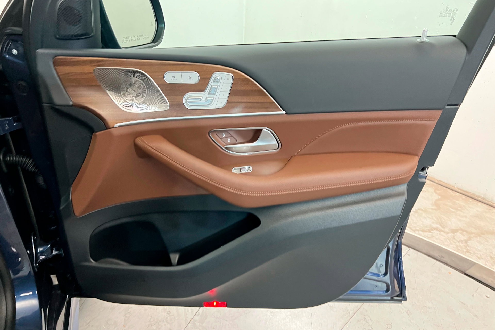 2025 Mercedes Benz GLS 450 4MATIC photo 24