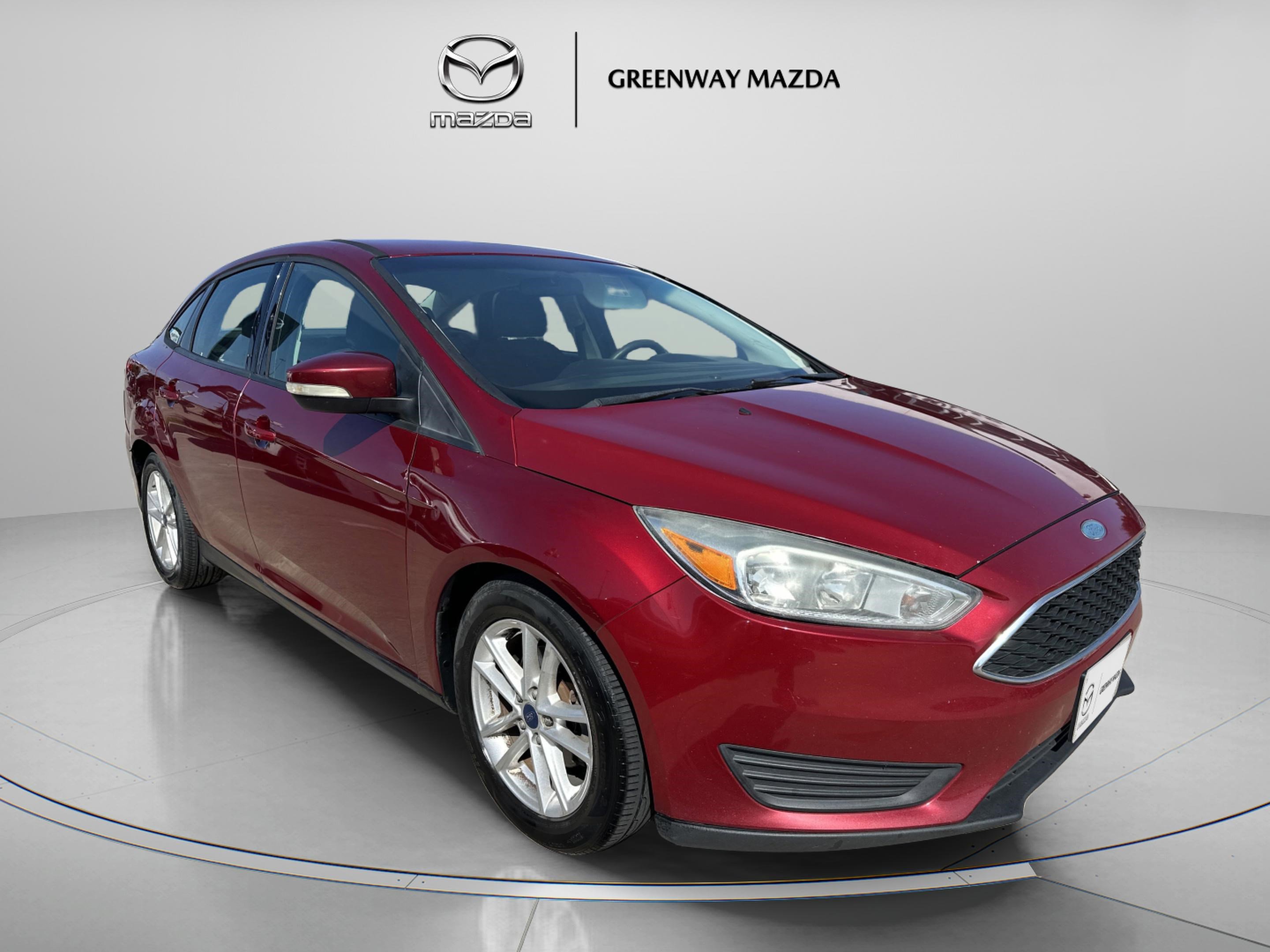2015 Ford Focus SE's photo