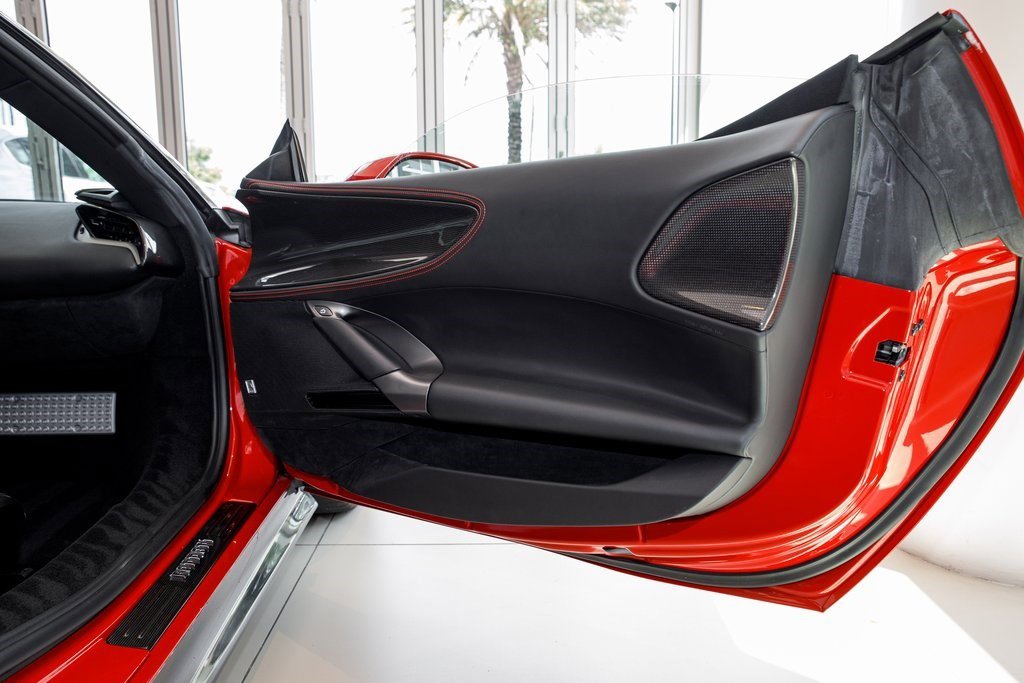 2023 Ferrari SF90 Spider photo 30