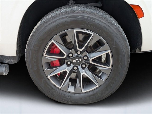 2022 Chevrolet Suburban Z71 photo 9