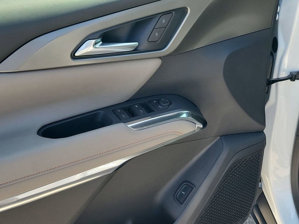 2025 Chevrolet Traverse photo 44