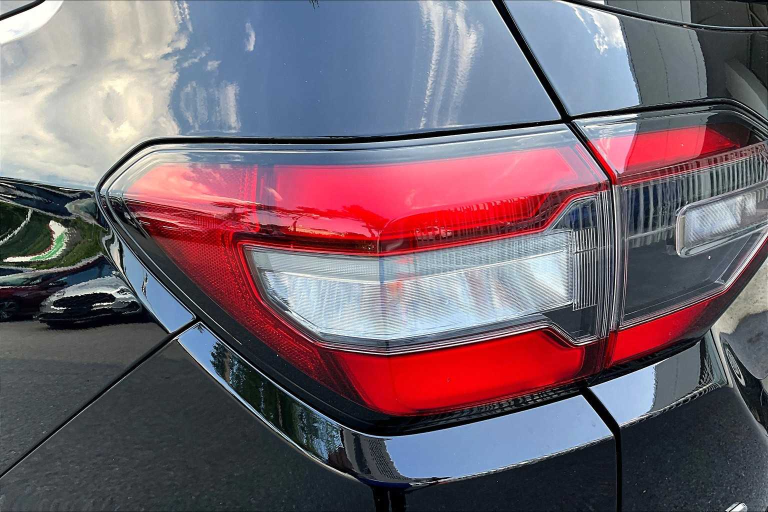 2023 Honda Pilot Touring photo 25
