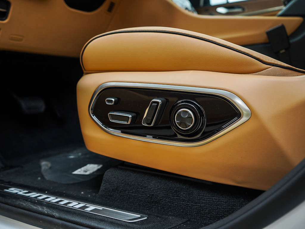 2025 Jeep Grand Cherokee L Summit photo 18