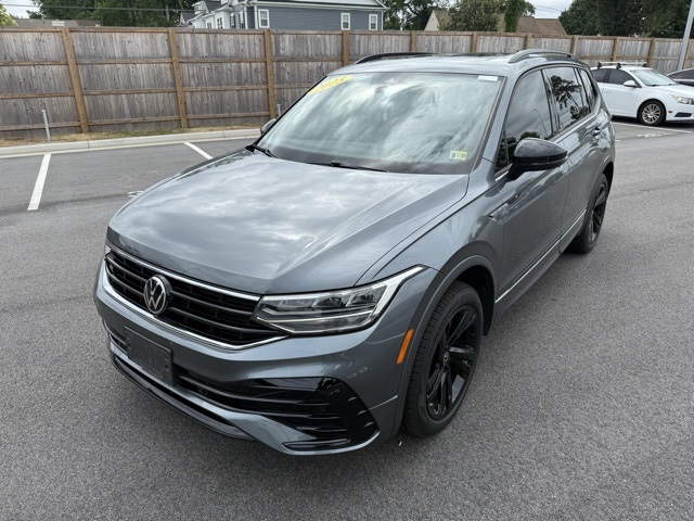 2023 Volkswagen Tiguan SE R-Line Black photo 3