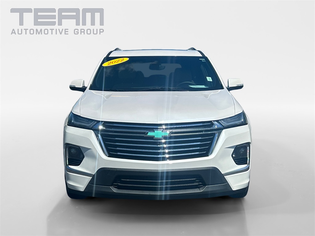 2022 Chevrolet Traverse Premier photo 2