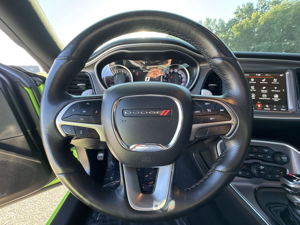 2019 Dodge Challenger R/T Scat Pack Widebody photo 11