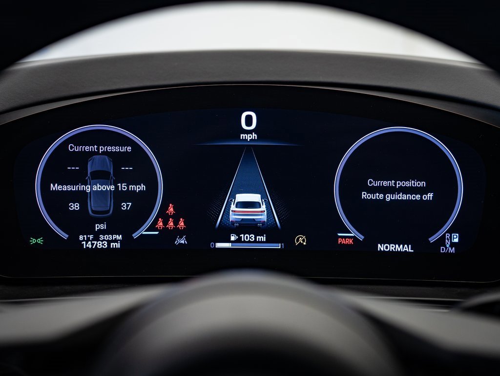 2024 Porsche Cayenne photo 26